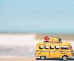 beach-blue-car-combi-386025