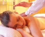 woman-relaxing-relax-spa-56884